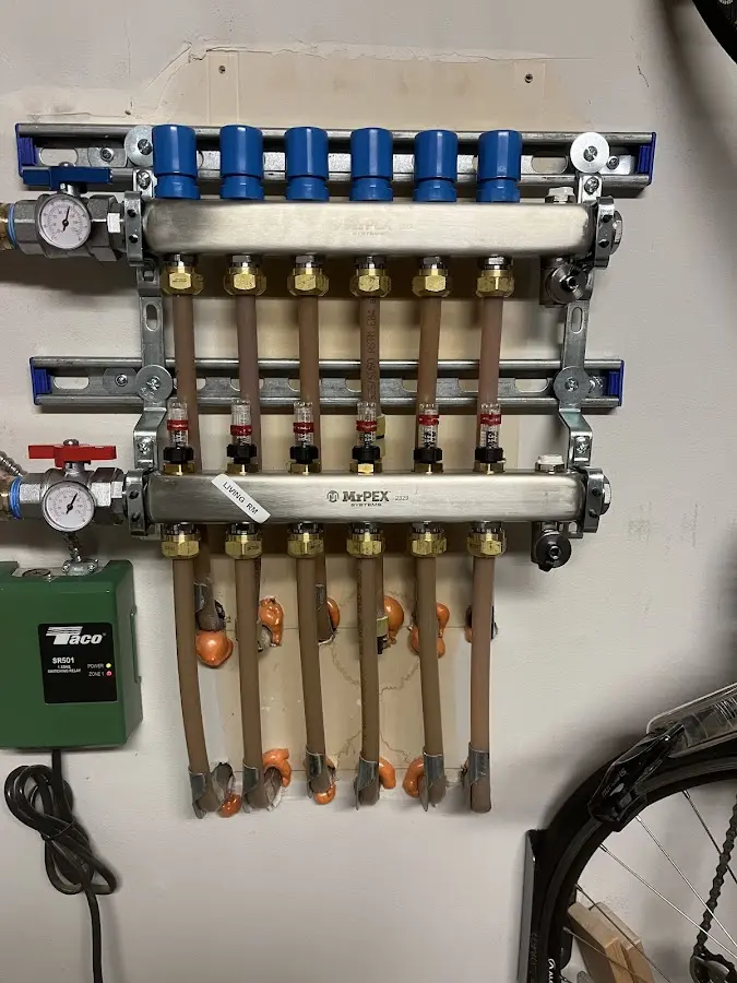 Plumber performing Sink Repair at a residential property in Knoxville